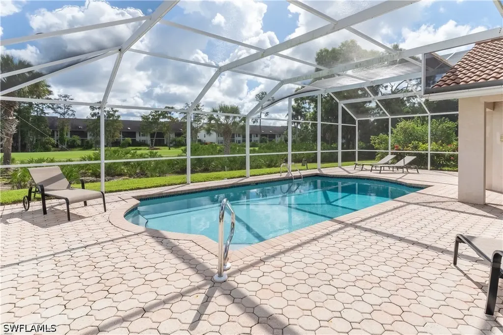 458 Countryside Drive Naples FL 34104