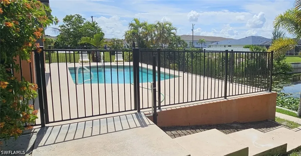 826 SW 32nd Terrace Cape Coral FL 33914
