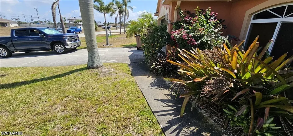 826 SW 32nd Terrace Cape Coral FL 33914