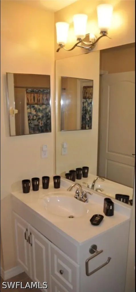 826 SW 32nd Terrace Cape Coral FL 33914