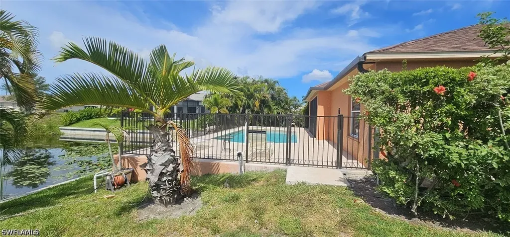 826 SW 32nd Terrace Cape Coral FL 33914