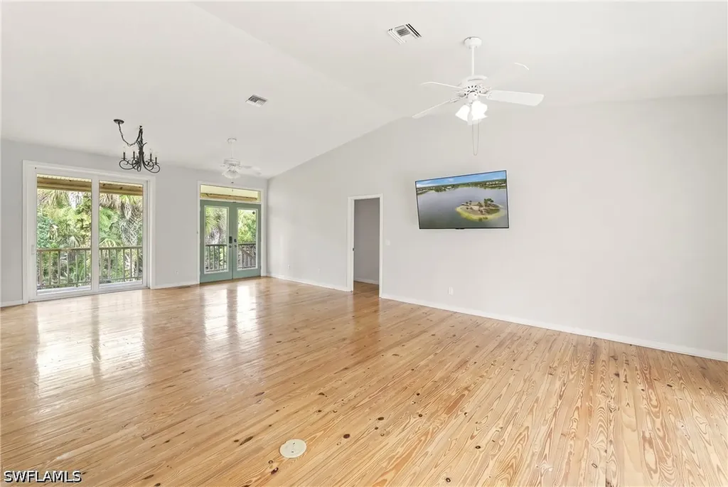 875 20th Street NE Naples FL 34120