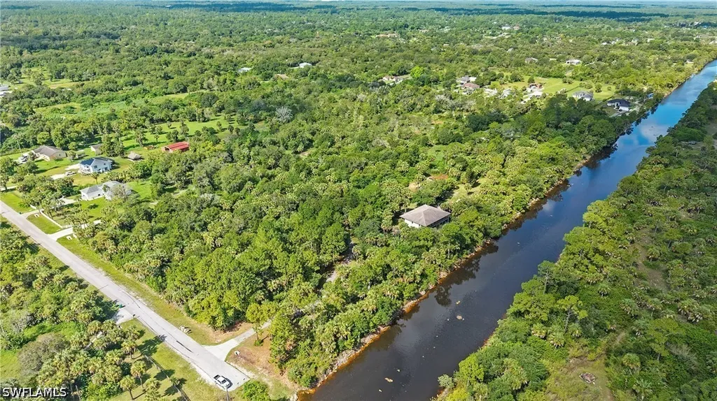 875 20th Street NE Naples FL 34120