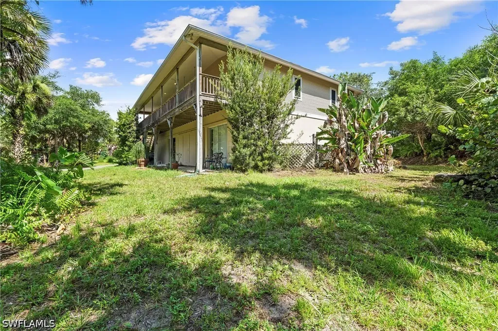 875 20th Street NE Naples FL 34120