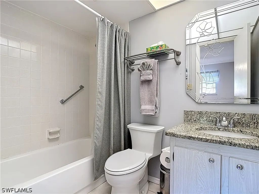 200 Turtle Lake Court Naples FL 34105