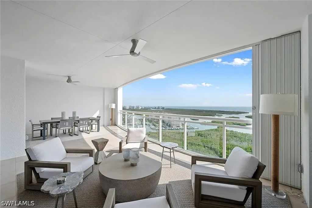 13915 Old Coast Road Naples FL 34110