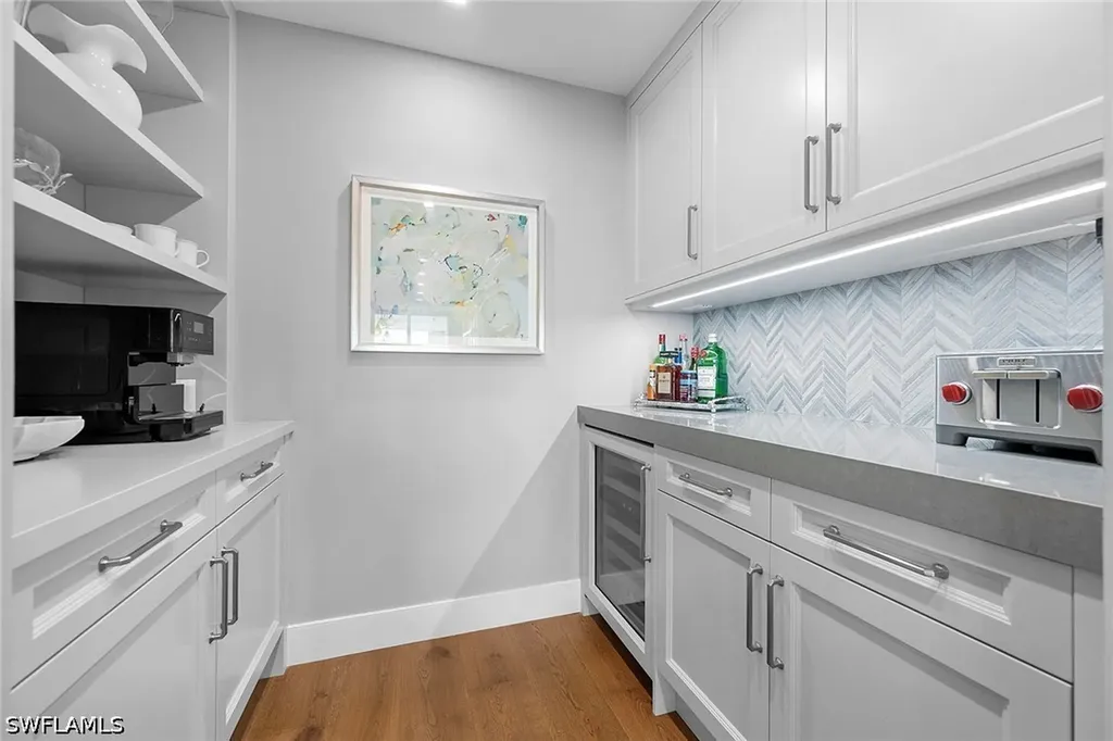 13915 Old Coast Road Naples FL 34110
