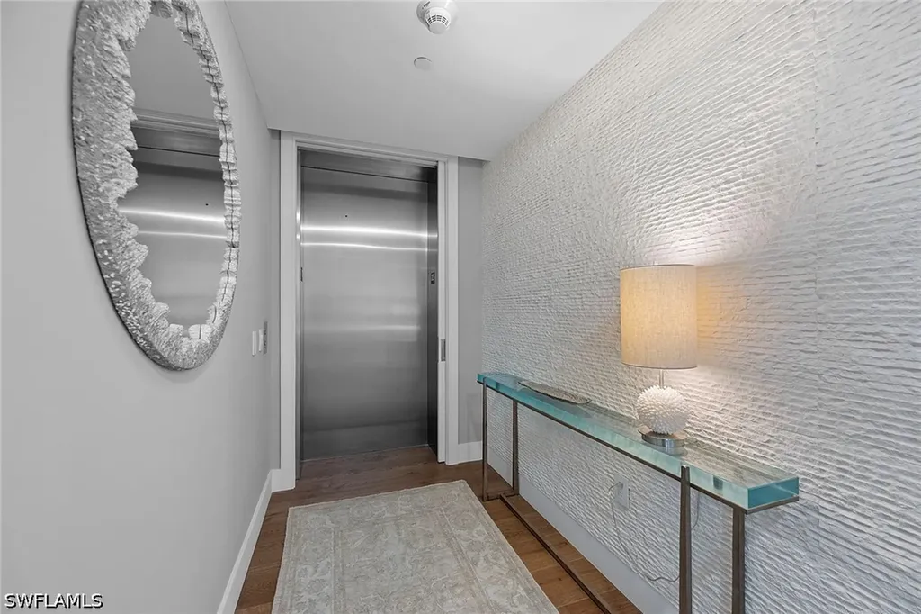 13915 Old Coast Road Naples FL 34110