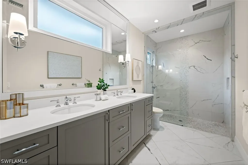 2499 10th Street N Naples FL 34103