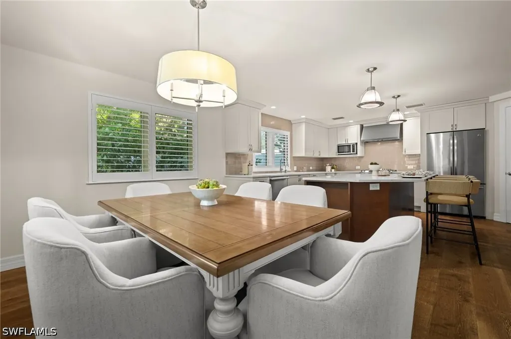 2499 10th Street N Naples FL 34103