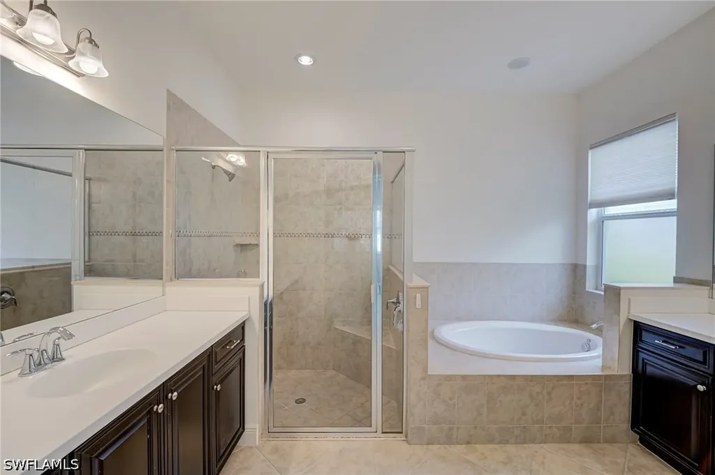 13631 Manchester Way Naples FL 34109