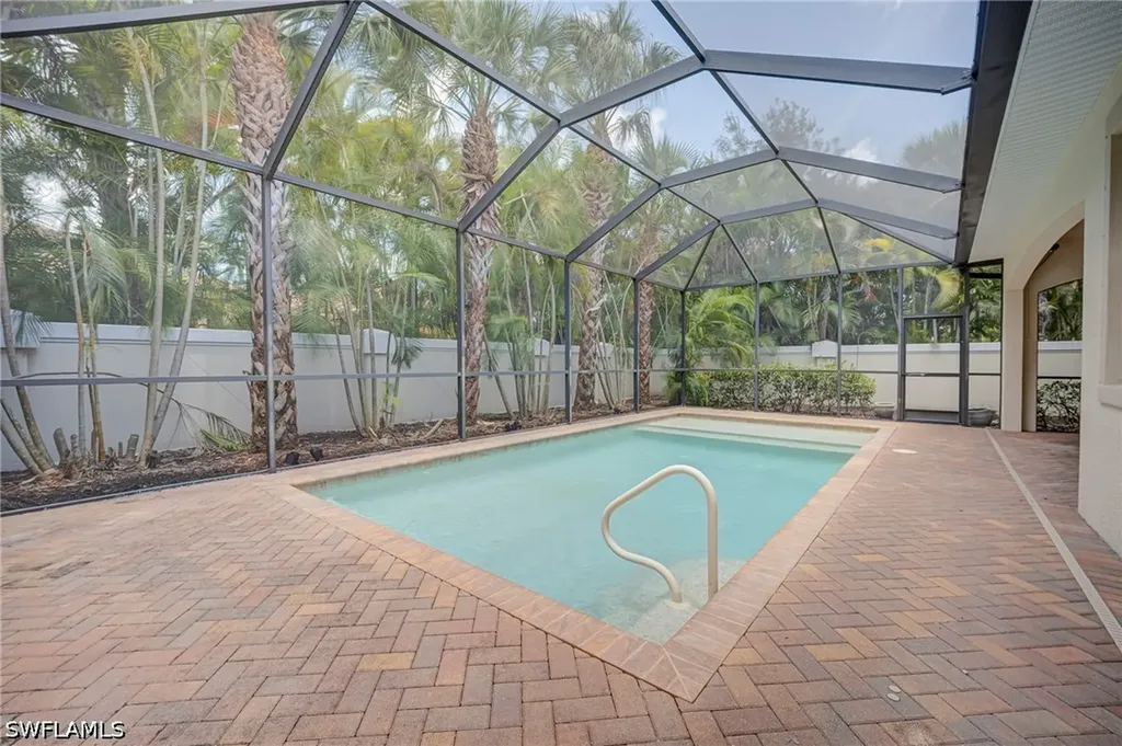 13631 Manchester Way Naples FL 34109