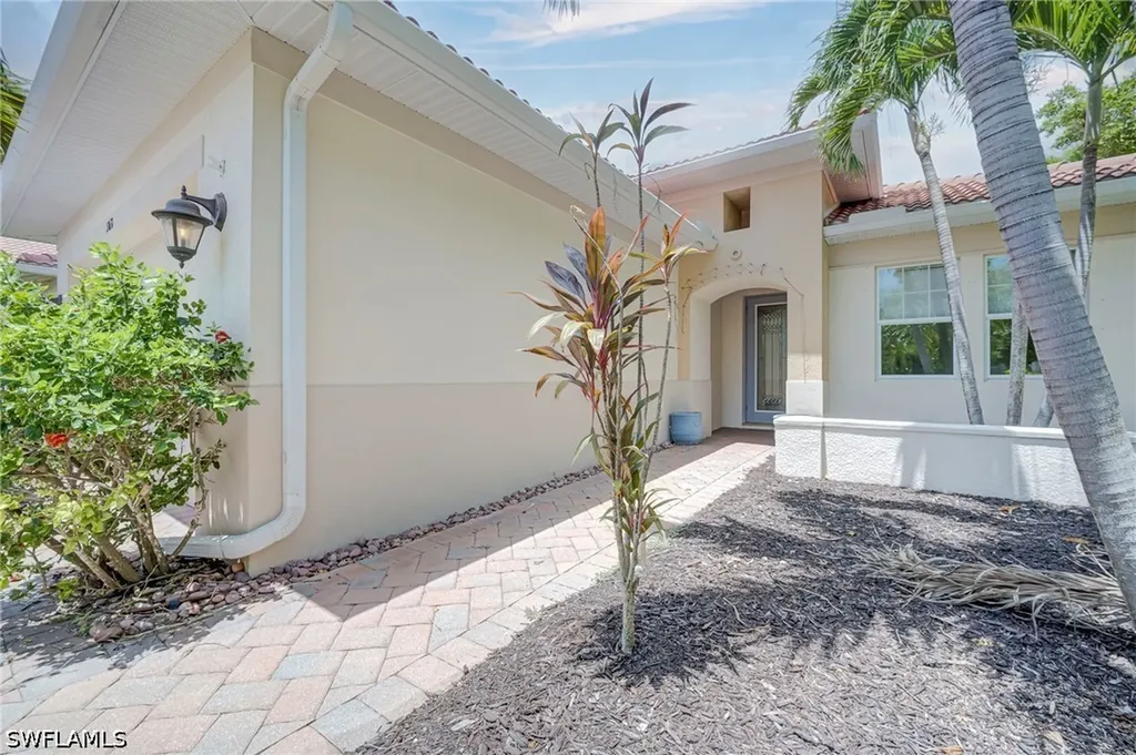 13631 Manchester Way Naples FL 34109