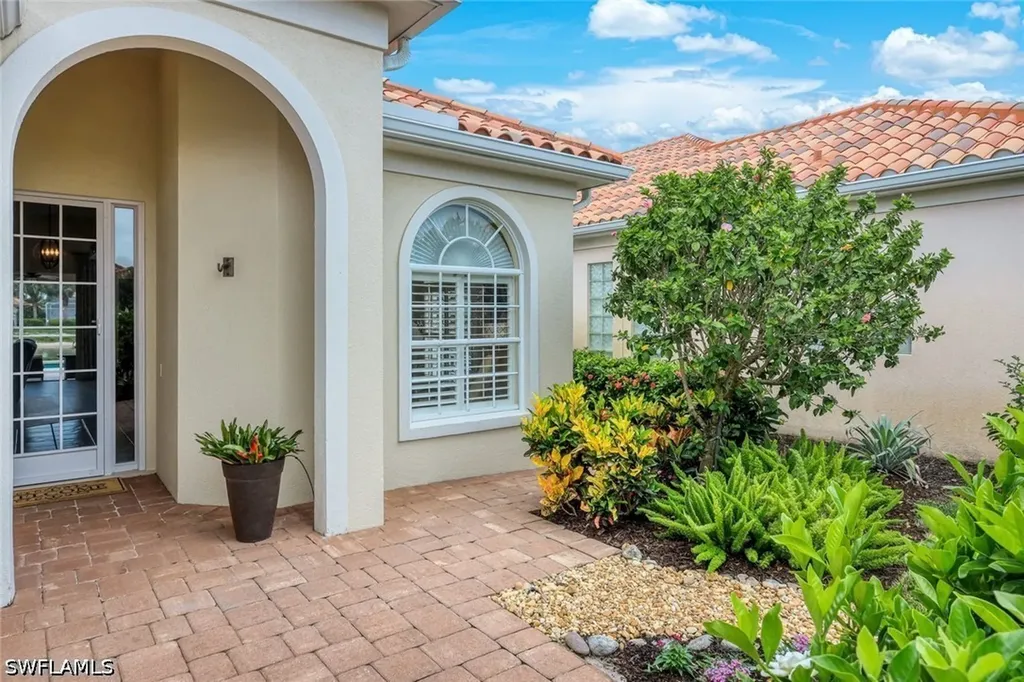3232 Benicia Court Naples FL 34109