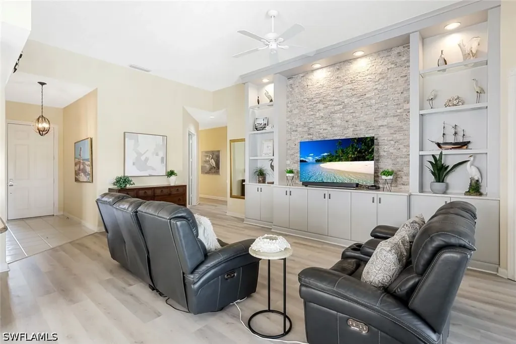 3232 Benicia Court Naples FL 34109