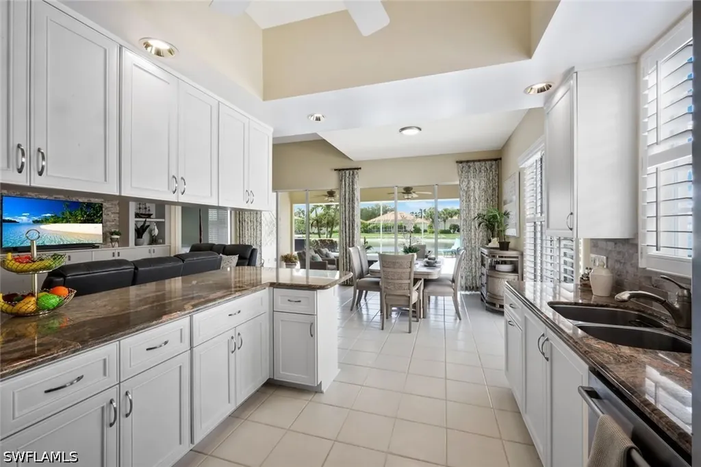 3232 Benicia Court Naples FL 34109