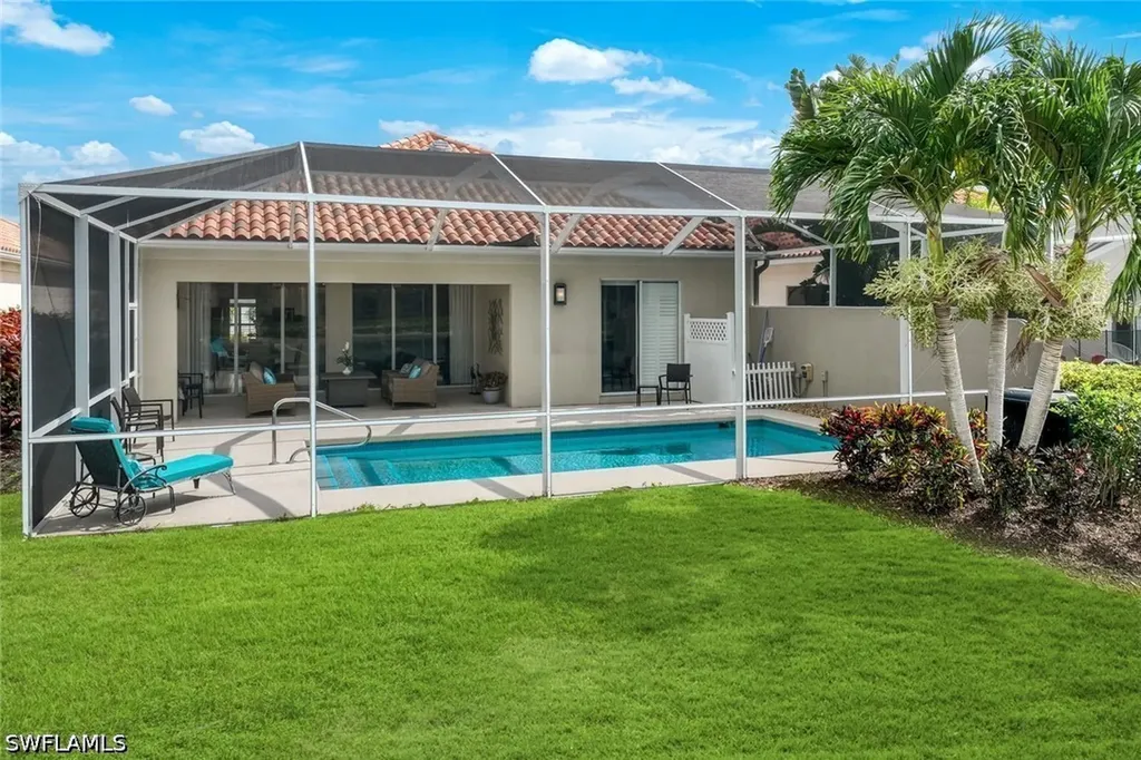 3232 Benicia Court Naples FL 34109