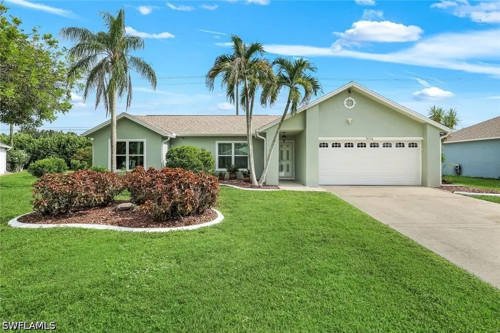 Fort Myers FL, 9814 Country Oaks Drive