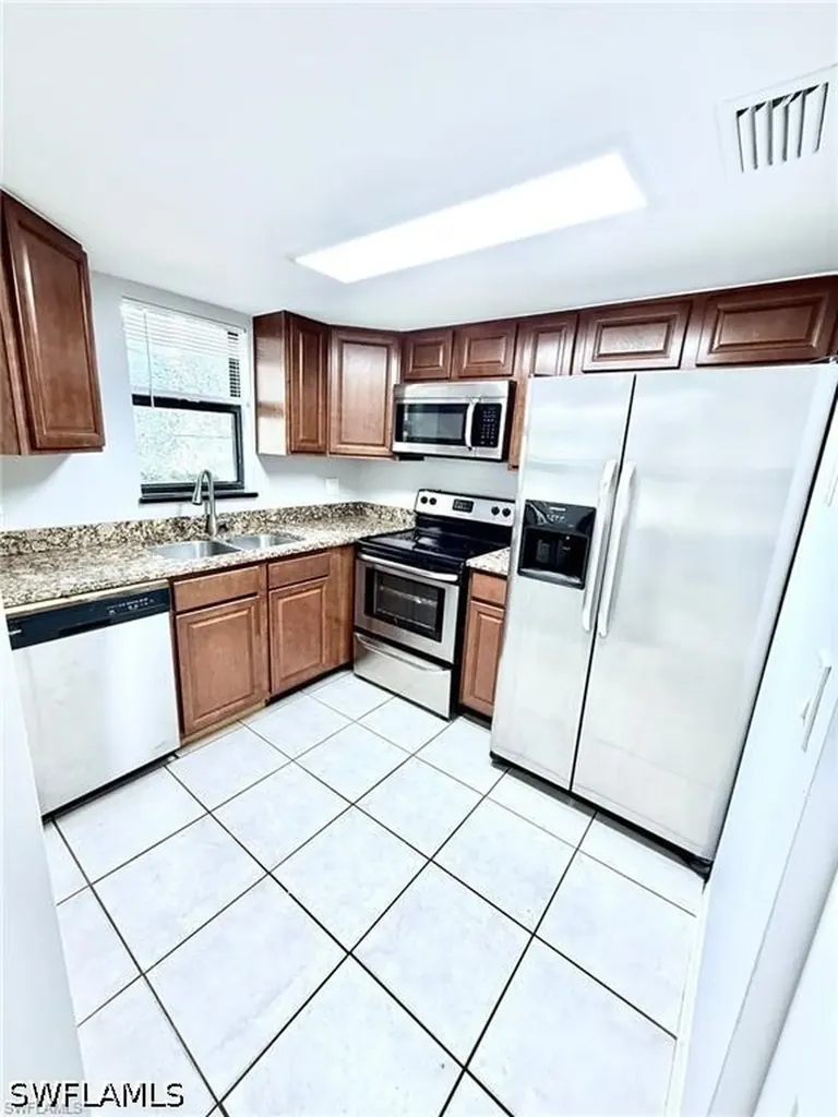 1420 Green Valley Circle Naples FL 34104