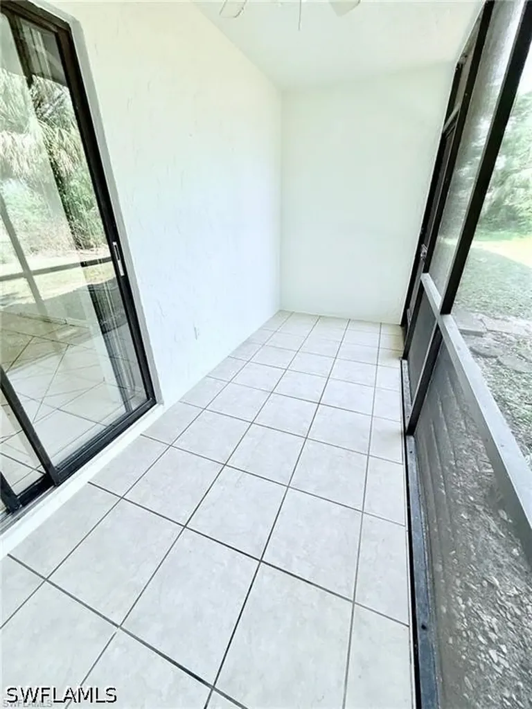 1420 Green Valley Circle Naples FL 34104