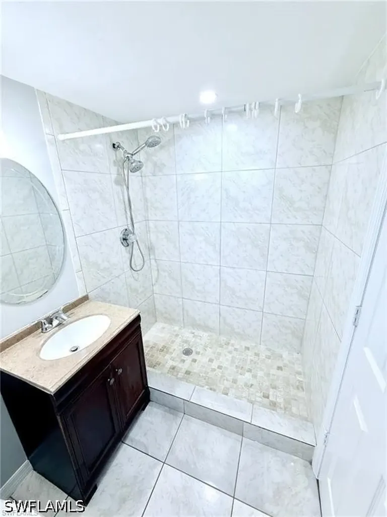 1420 Green Valley Circle Naples FL 34104