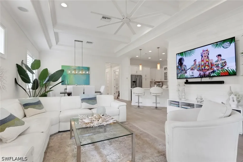 6367 Negril Isle Drive Naples FL 34113