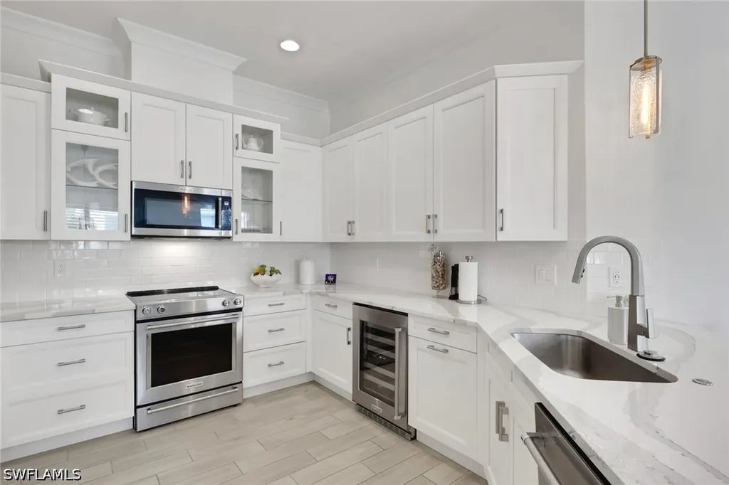 6367 Negril Isle Drive Naples FL 34113