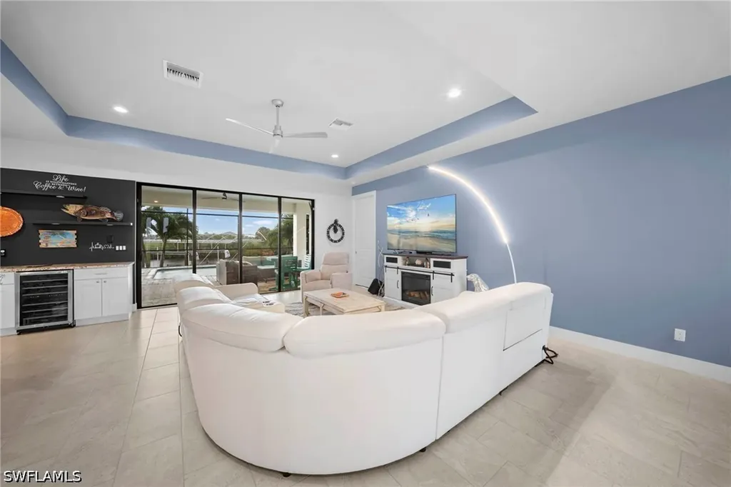3213 NW 9th Street Cape Coral FL 33993