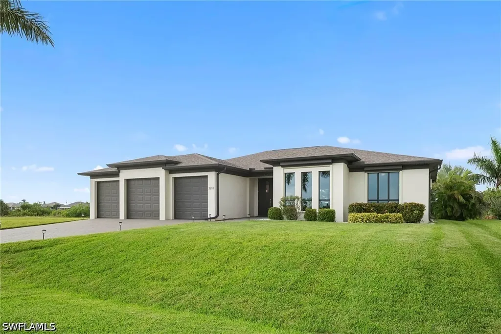 3213 NW 9th Street Cape Coral FL 33993