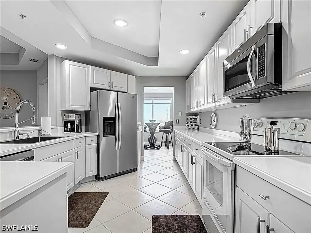 2745 1st Street Fort Myers FL 33916
