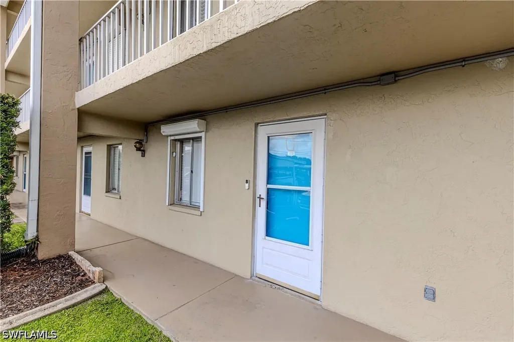 2244 Winkler Avenue Fort Myers FL 33901