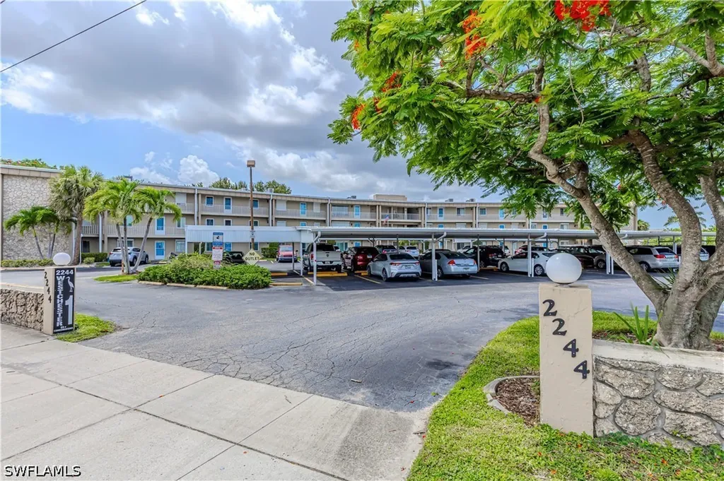 2244 Winkler Avenue Fort Myers FL 33901