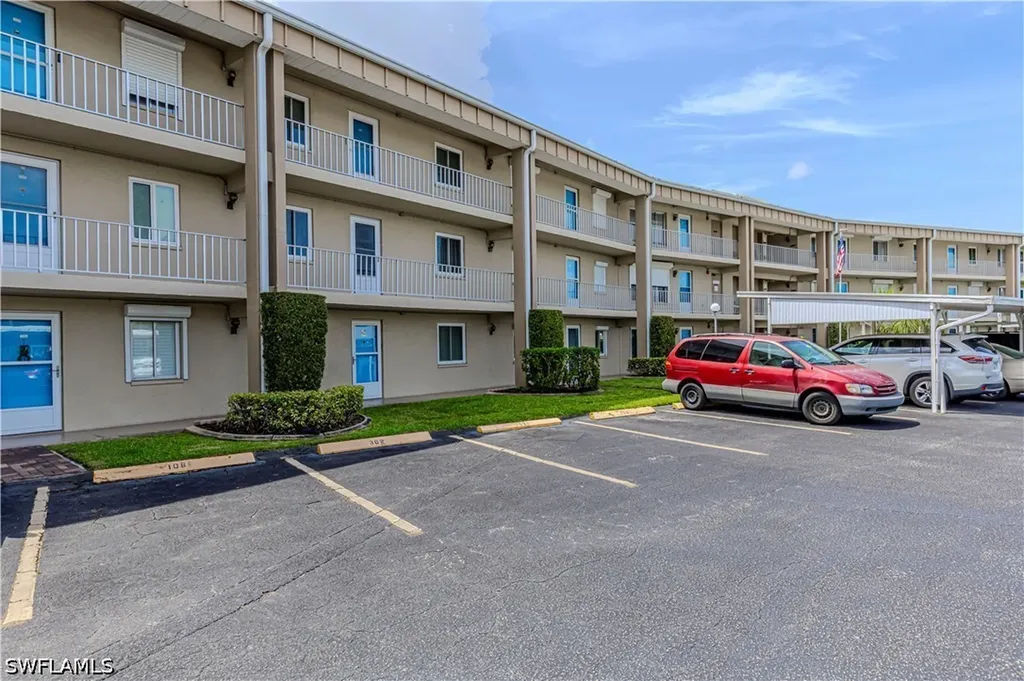 2244 Winkler Avenue Fort Myers FL 33901