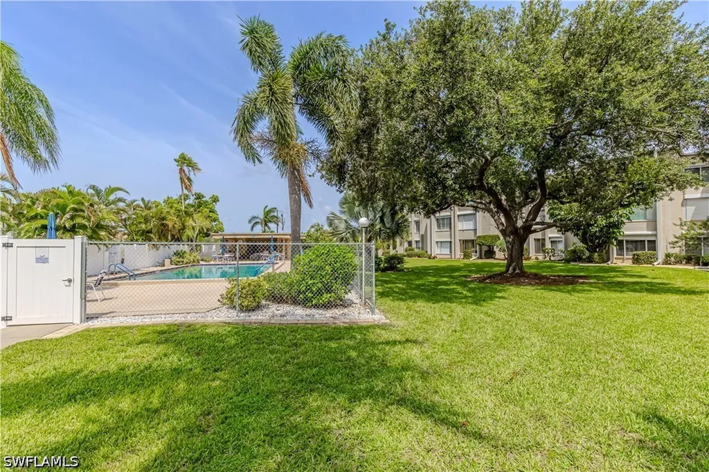 2244 Winkler Avenue Fort Myers FL 33901