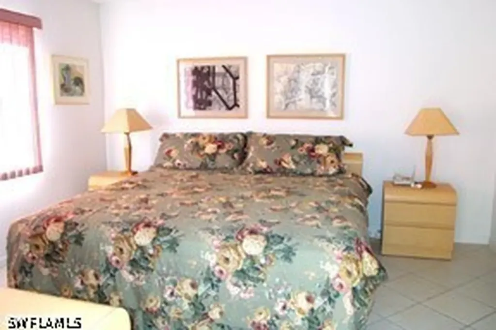 10682 Gulf Shore Drive Naples FL 34108