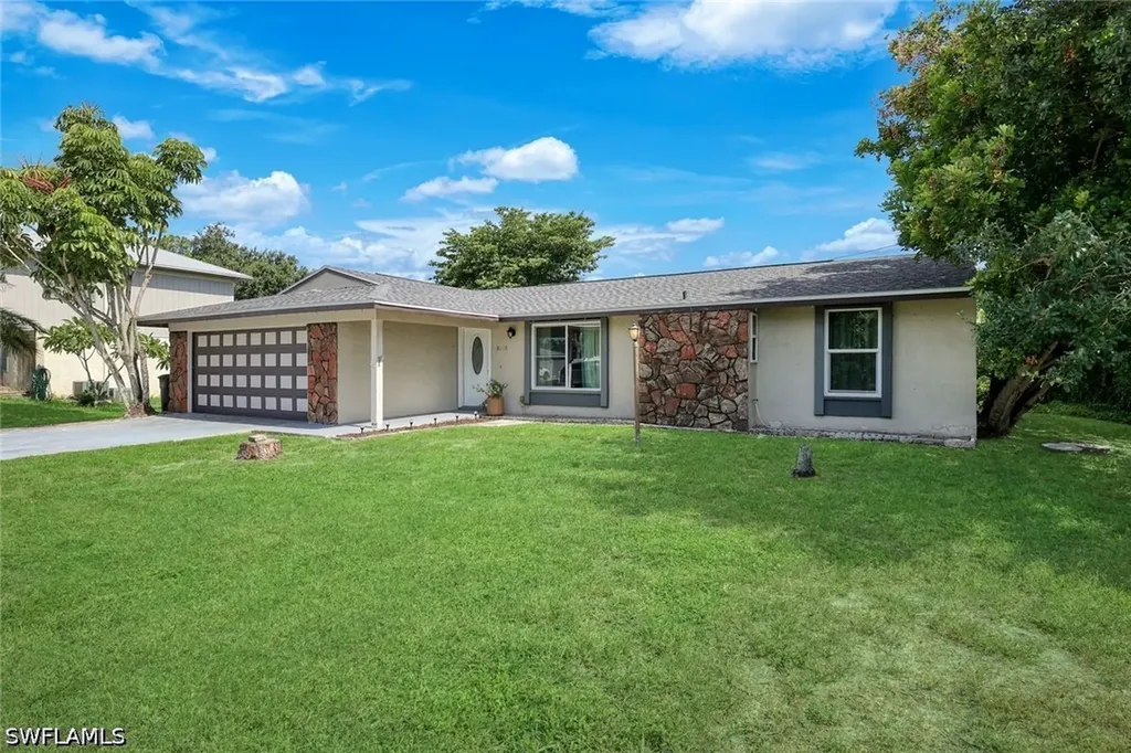 8110 Valencia Road Fort Myers FL 33967