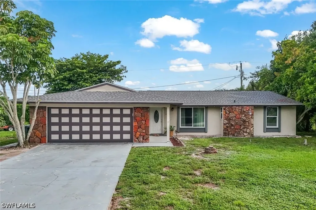 8110 Valencia Road Fort Myers FL 33967
