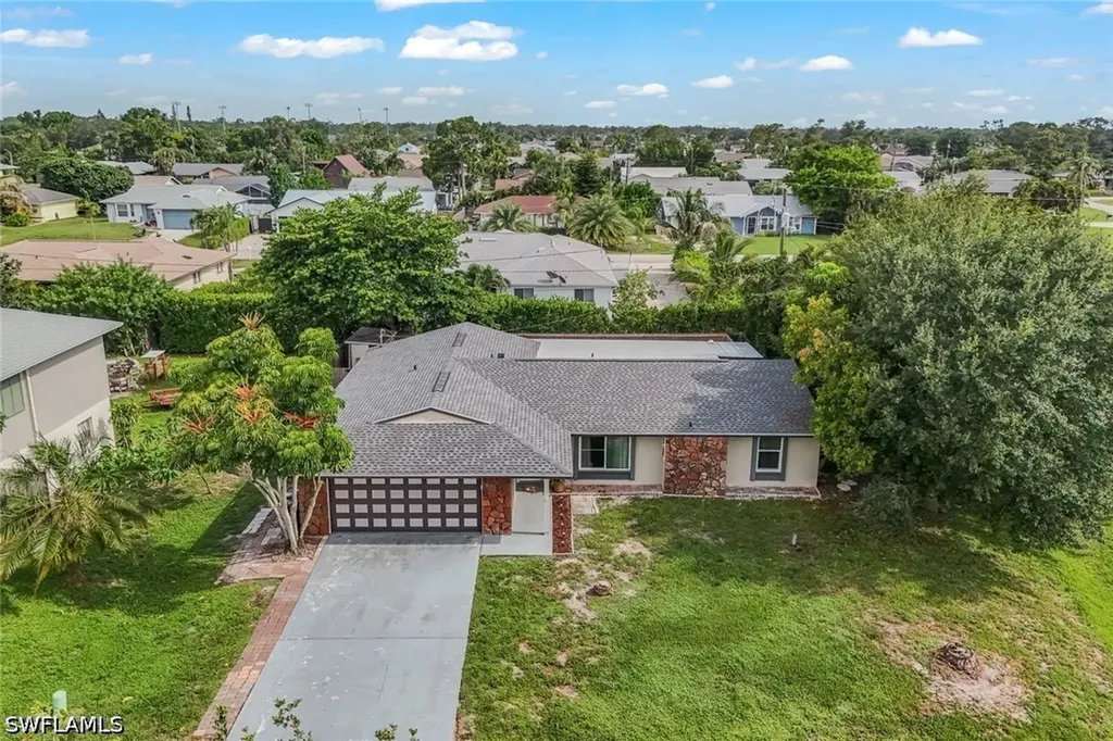 8110 Valencia Road Fort Myers FL 33967