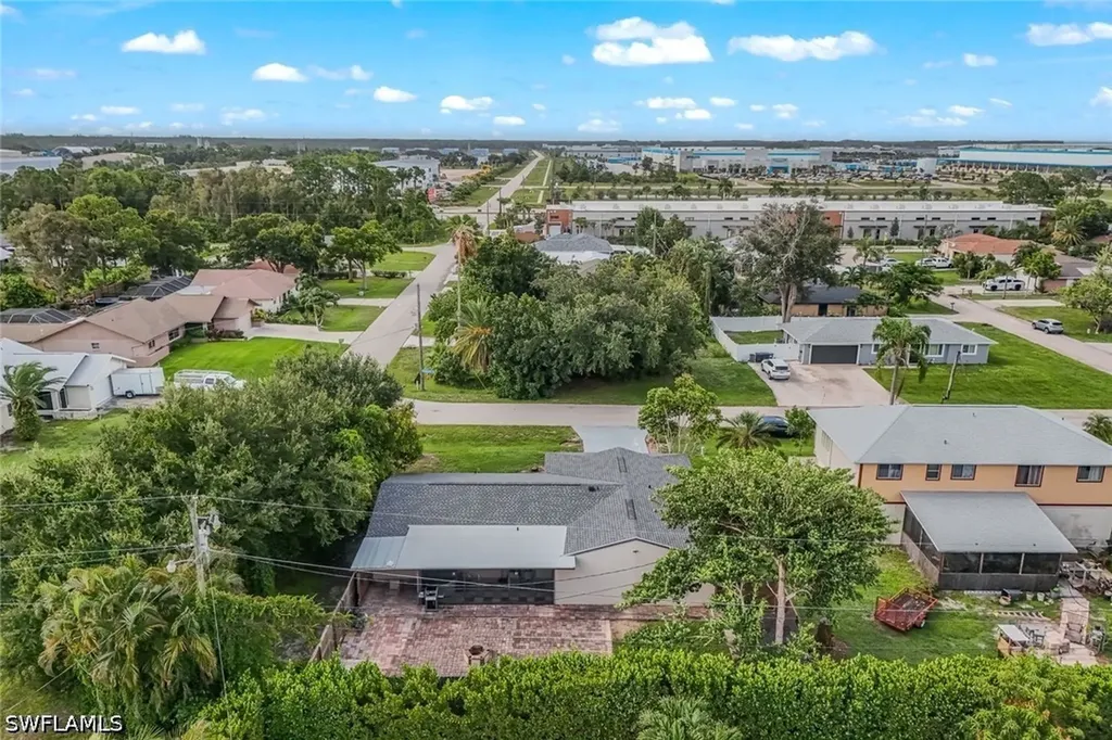 8110 Valencia Road Fort Myers FL 33967