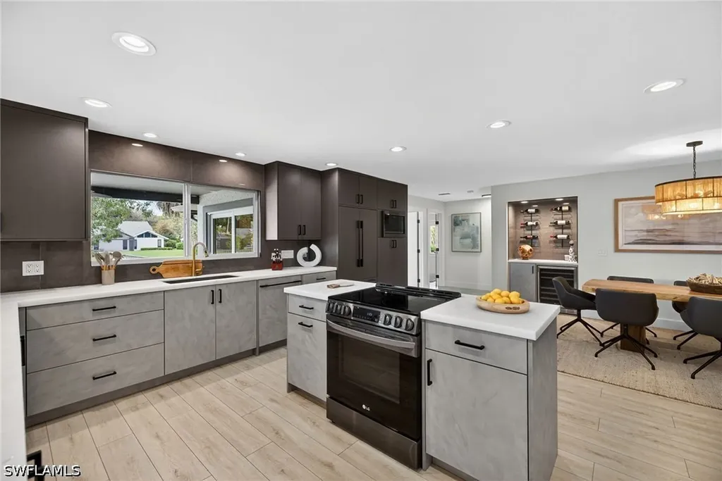 2341 Mayfield Court Naples FL 34105
