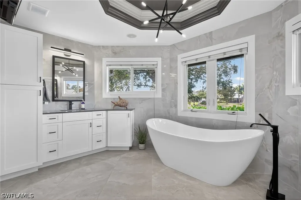 2341 Mayfield Court Naples FL 34105