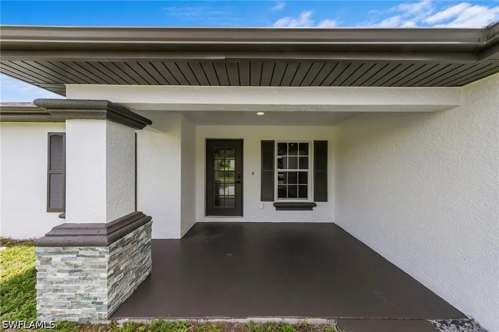 3214 10th Street SW Lehigh Acres FL 33976