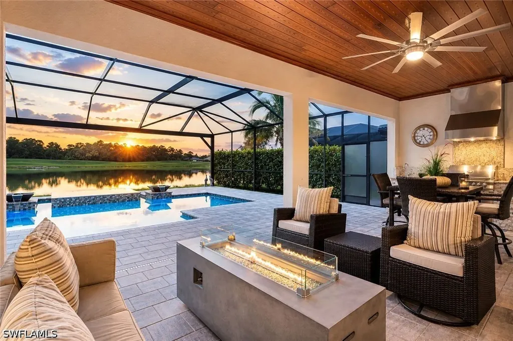 9577 Everglades Drive Naples FL 34120