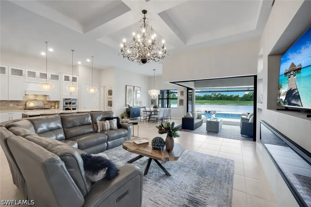 9577 Everglades Drive Naples FL 34120