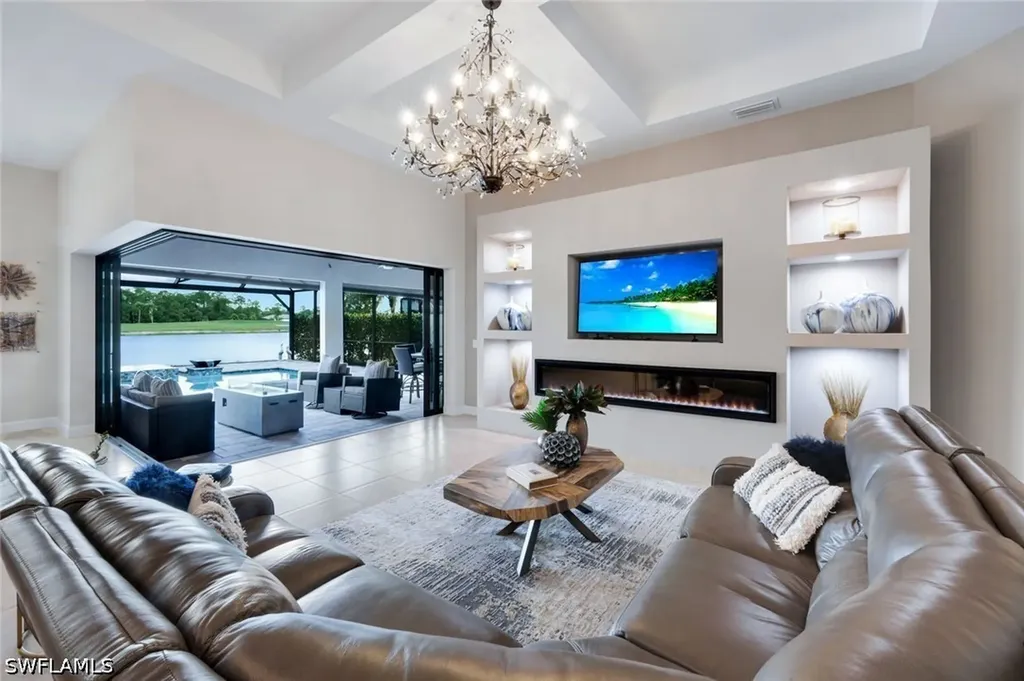 9577 Everglades Drive Naples FL 34120