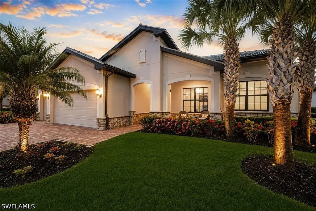 9577 Everglades Drive Naples FL 34120