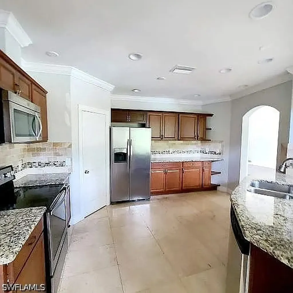 3420 72nd Avenue NE Naples FL 34120