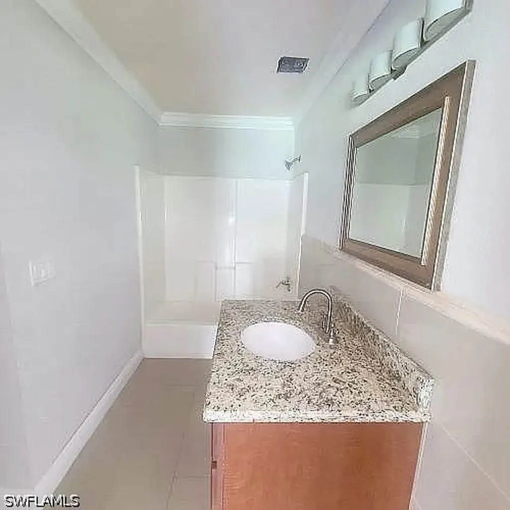 3420 72nd Avenue NE Naples FL 34120