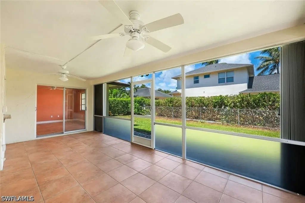 2530 10th Street N Naples FL 34103
