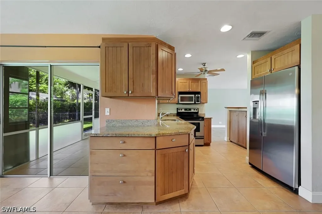 2530 10th Street N Naples FL 34103